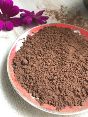 Matière première traitée par Néerlandais de chocolat de poudre de cacao d'aperçu gratuit avec des propriétés de stimulant